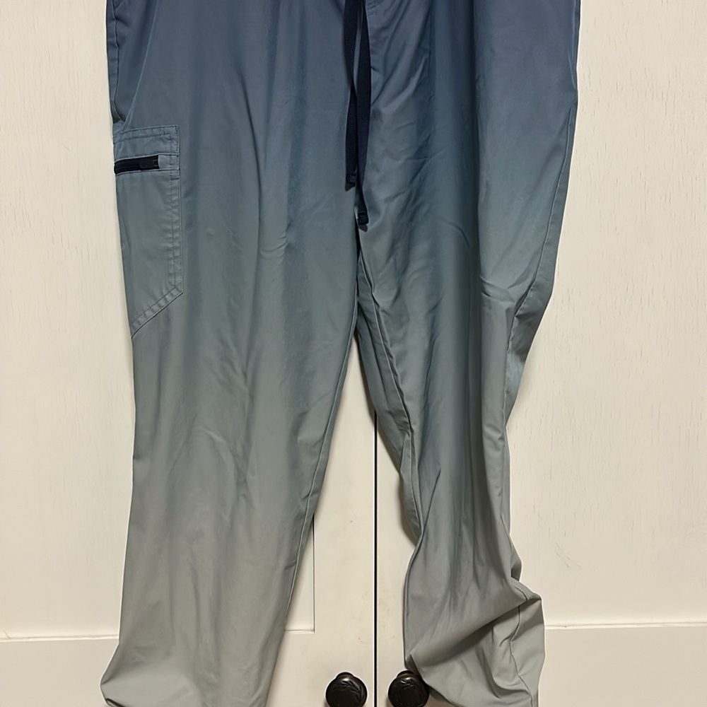 Figs Women's Ombre Cargo Scrub Pants - Blue to Gray